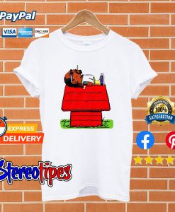 Snoop Dogg Lying On Snoopy House T shirt