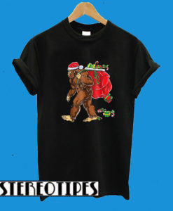 Christmas Boys Men Sasquatch Xmas T-Shirt