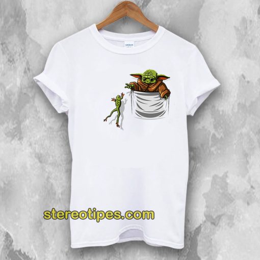 Pocket Baby Yoda Hunting Frog Star Wars T-Shirt